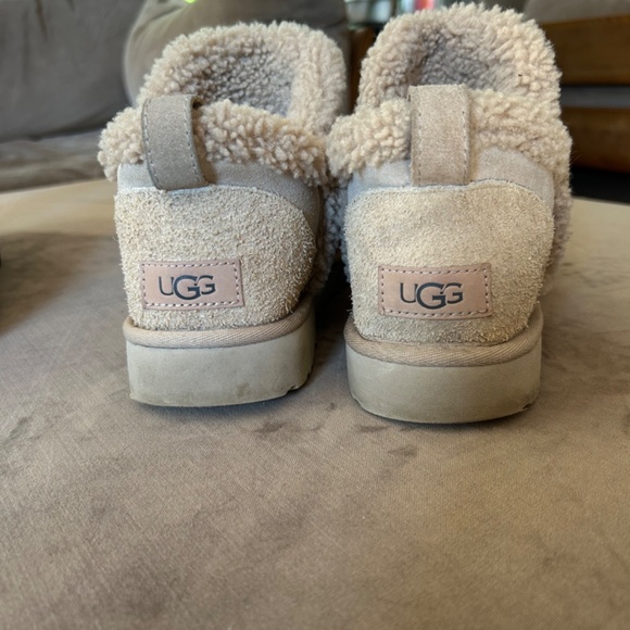 Women's UGG Classic Ultra Mini Spillseam size 8 - Picture 3 of 9